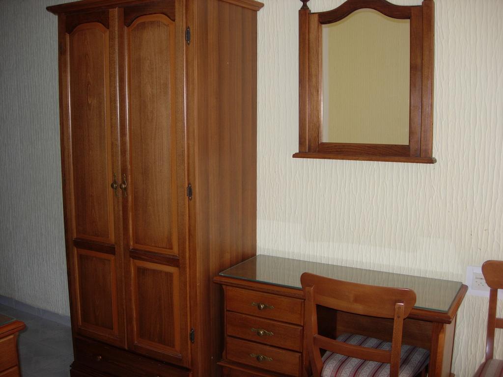 Rooms & Apartments Anka بار الغرفة الصورة